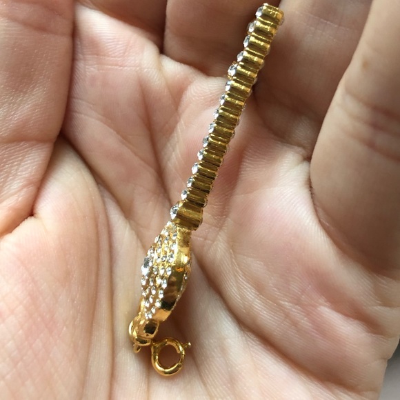 sorrelli sparkly key pendant ๐๐ - Picture 7 of 8